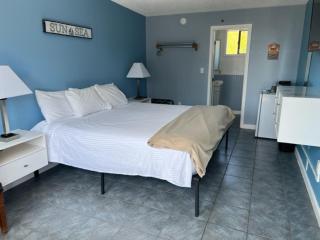 Seagrass Inn - 8