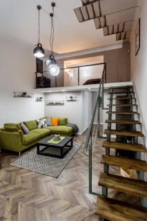 Walk to Nightlife from Elegant and Quiet Apartment - Budapest - 1
