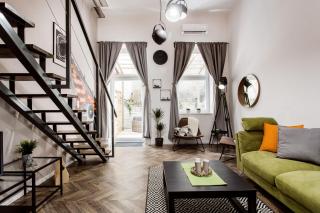 Walk to Nightlife from Elegant and Quiet Apartment - Budapest - 4