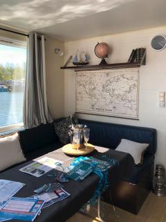 Cottage flottant terrasse gamme supérieure option jacuzzi proche Dijon - - 2