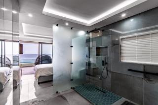Modern Chic Beachfront Apartment - 1