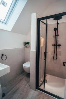The Loft Studio apartment - above detached new build garage - Llanymynech - 3