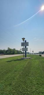 Lantern Motel - Milbank - 7