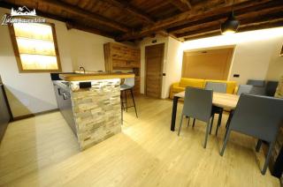 Chalet Lucky Exclusive by Livigno Accomodation - Livigno - 3