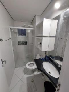 Apartamento a 50m praia maitinga, wifi, churrasqueira na varanda - 6