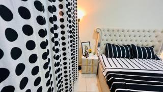 Master Room with attach Bathroom Near Mall of the Emirates - 1