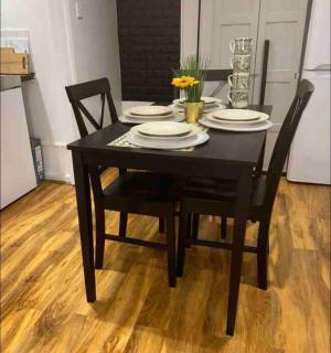 Room in Oxford Street - London - 5