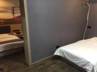 Thank Inn Plus Hotel Nanchang Jinggangshan Avenue Xufang Bus Terminal - Nanchang - 8
