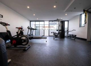 1 Bed 2 Bath - (Pool, Sauna, BBQ) CBD - 2