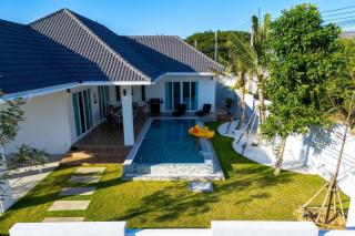 Private Modern 3 Bedroom Pool Villa! AV1 - 6