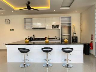 Villa Akmali Umalas 2BR with Private Pool & Jacuzzi - Canggu - 6