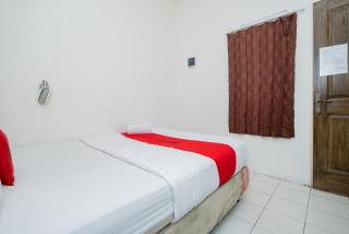RedDoorz near STAN - Tangerang - 9