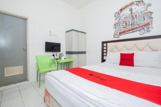RedDoorz near STAN - Tangerang - 8