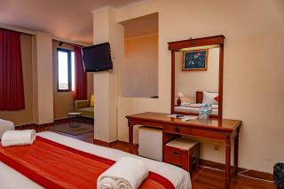 Puri Dibia Kuta Hotel & Apartment - 2