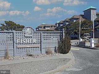 Beautiful Ocean Front Condo With Pool In Ship Bottom, - 0