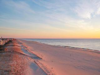 Beautiful Ocean Front Condo With Pool In Ship Bottom, - 8