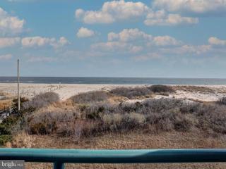 Beautiful Ocean Front Condo With Pool In Ship Bottom, - 3