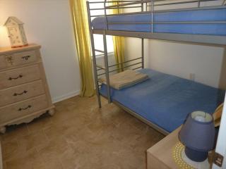 Oceanside 3 Bedroom, 1 Bath Duplex - A Short Walk To The Beach! - Beach Haven Crest - 3