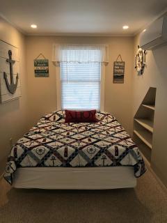 Nicely Updated Single Family Home In North Beach Haven That Accepts Pets! Close To The Beach And All Beach Haven Attractions - 1