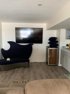 Beautiful Home In Ship Bottom With 4 Bedrooms, Private Swimming Pool And Wifi - 2