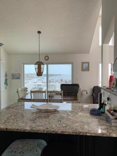 Beautiful Home In Ship Bottom With 4 Bedrooms, Private Swimming Pool And Wifi - 1