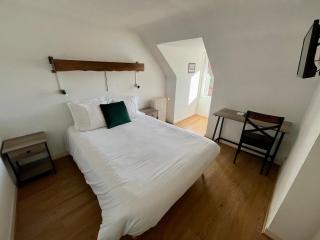Hotel Restaurant Le Clos - Besse-et-Saint-Anastaise - 2