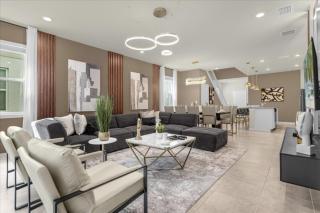 7 Bedroom- 5,5 Bathroom- Windsor Island - Davenport - 7