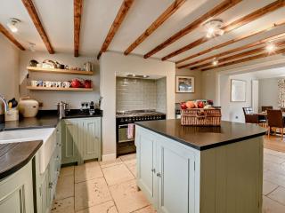 4 Bed in York G0091 - - 5
