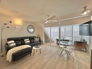 Oasis Rooftop Spa Apartment - Noosa Heads - 4