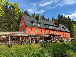 Erlebnishotel & Restaurant Fichtenhäusel am Pöhlagrund - Kühberg - 9