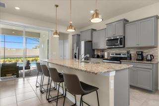 5 Bedrooms- 5,5 Bathrooms- Windsor Island3317 Lw - Davenport - 8