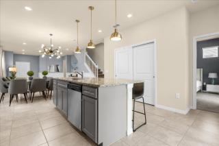 5 Bedrooms- 5,5 Bathrooms- Windsor Island3317 Lw - Davenport - 7