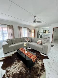 Luxury 1 Bdr Garden Cottage - Windhoek - 0
