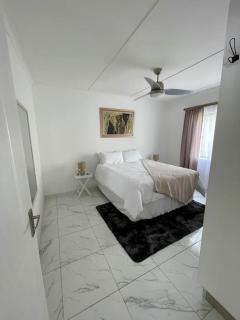 Luxury 1 Bdr Garden Cottage - Windhoek - 7