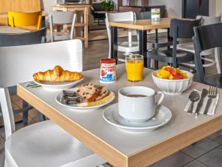 B&B HOTEL Brest Port du Moulin Blanc - 2