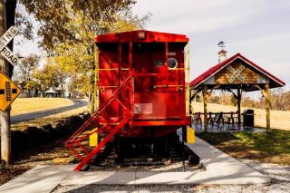 Bourbon Trail: Caboose on the Farm - 6