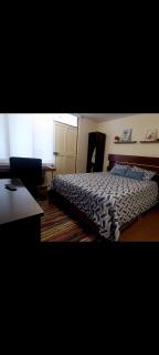 Habitación totalmente independiente con cocina, baño, balcón super espacioso - Arequipa - 1