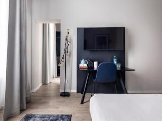 Numa Frankfurt Bloc - 1