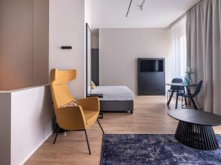 Numa Frankfurt Bloc - 3