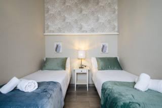 The Secret To A Great Stay in Seville * 1´ Giralda - Sevilla - 5