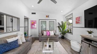 Family Oasis Home with Large Pool & Yard - Tampa - 6