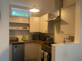 Dorset villa flat 1 at Pittville Lawn - - 7
