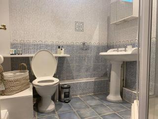 Dorset villa flat 1 at Pittville Lawn - 1