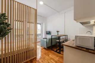 Victoria Apartments - 6