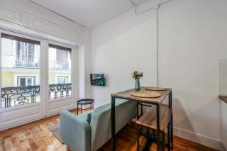 Victoria Apartments - 2