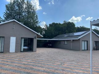 Monica's Premium Guesthouse - Welkom - 8