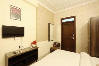 Hotel The Sunrise View - Noida - 2