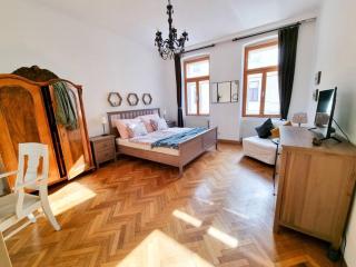 Apartment with Balcony - 9