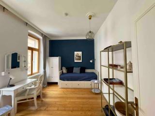 Apartment with Balcony - 6