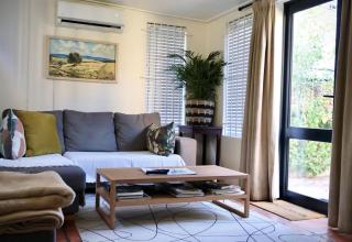 Courtyard Studio lights and wi fi during load shedding - Stellenbosch - 0